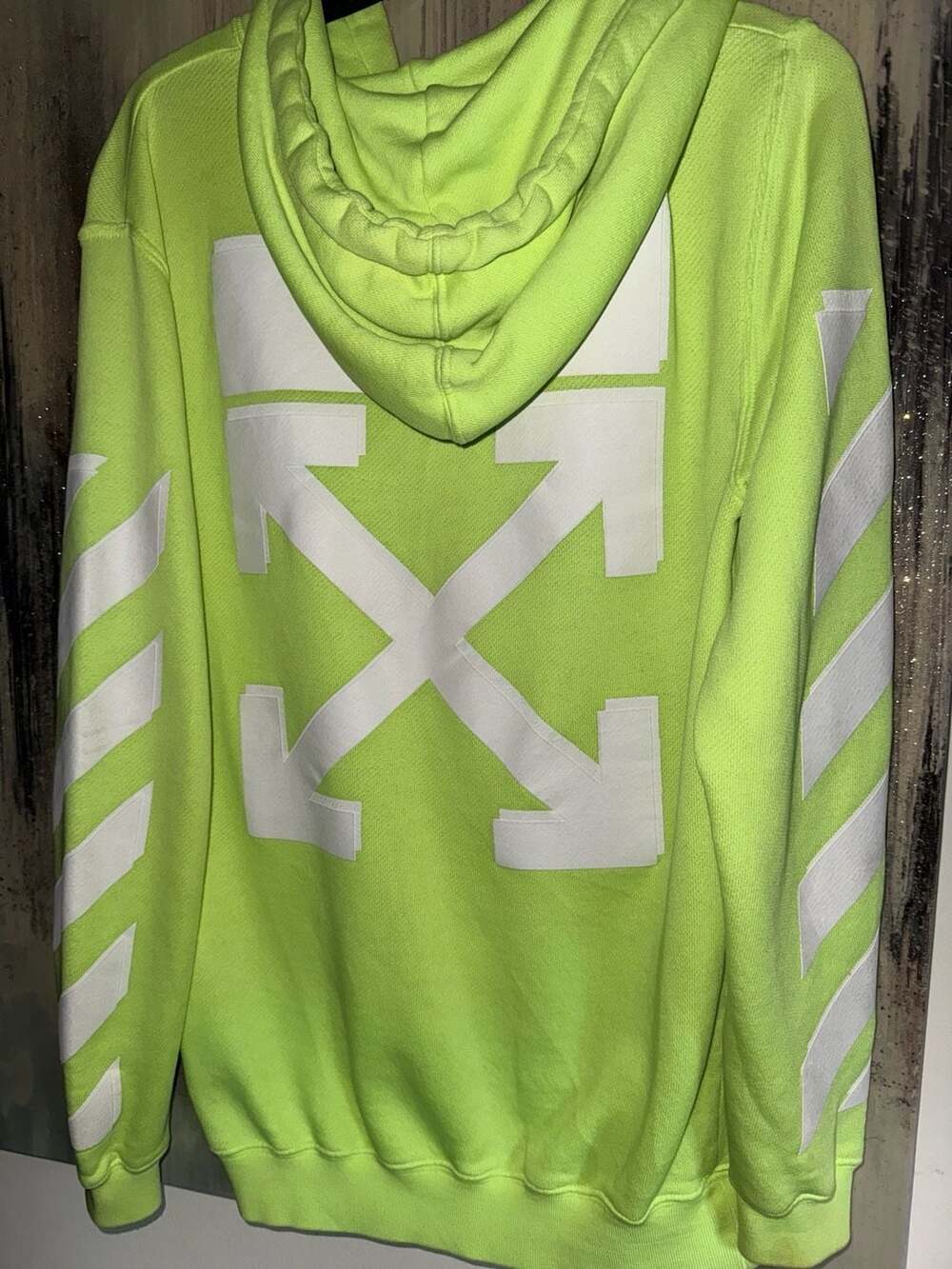 Off-White Neon Yellow Diagonal Stripe Arrow Hoodie OWBB032S19D97083 Size XS
